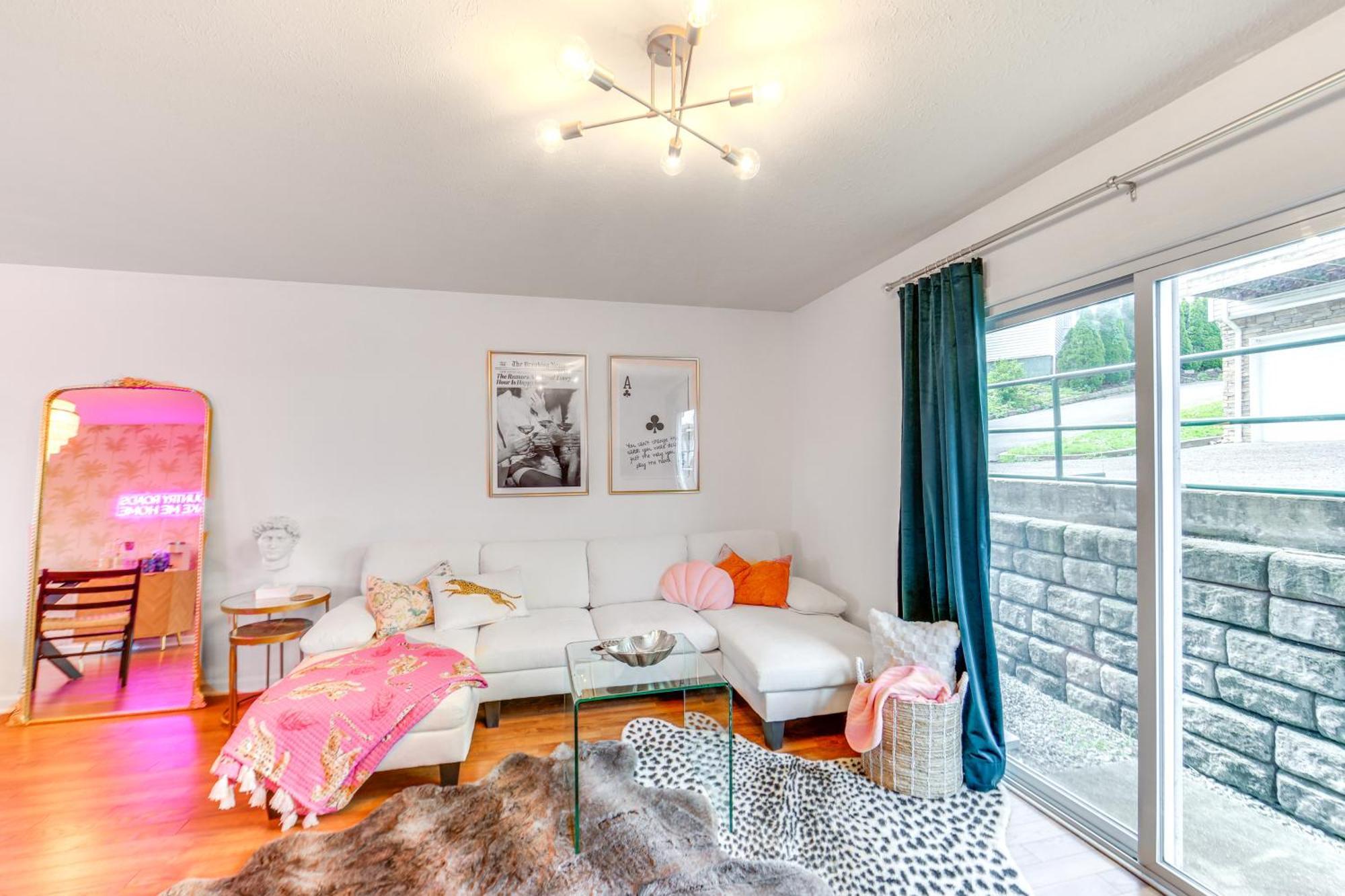 Chic Morgantown Vacation Rental - 2 Mi To Wvu! Exterior photo