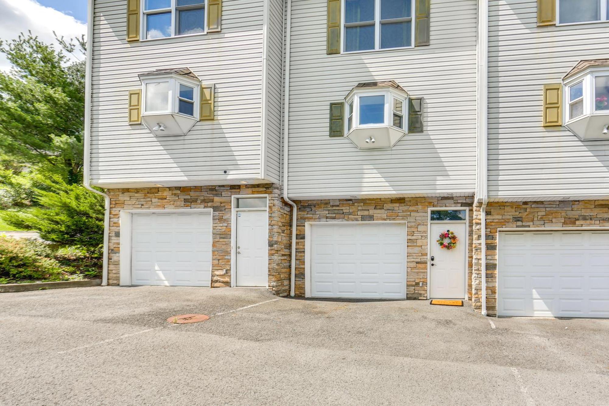 Chic Morgantown Vacation Rental - 2 Mi To Wvu! Exterior photo